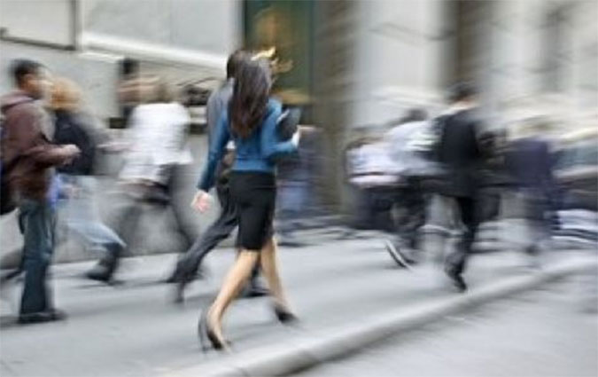 Trois mois de prison et/ou 500 dt d'amende si vous embtez une femme dans la rue