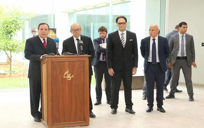 Au musée du Bardo, Jean- Yves Le Drian rend hommage aux victimes du terrorisme