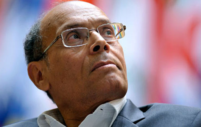 Alors qu'il tait en prison, Mustapha Khedher a t dcor par Moncef Marzouki