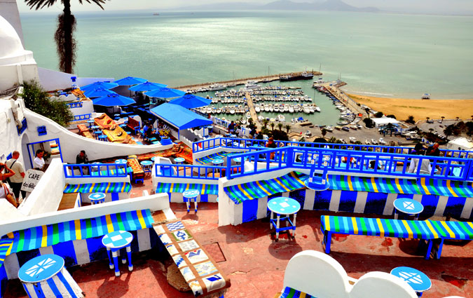 Décision de fermeture provisoire du Café des Délices à Sidi Bou Saïd