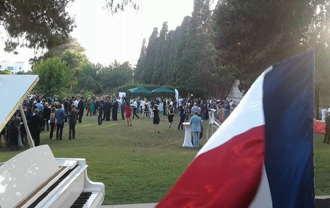 Hommage aux victimes de l'attentat de Nice à la fête du 14-Juillet à la Résidence de France