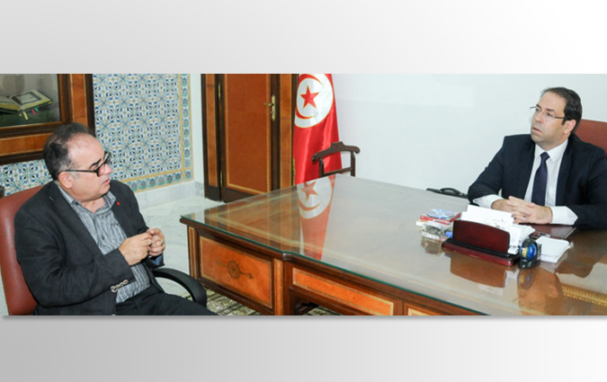 Mohamed Trabelsi remet à Youssef Chahed un rapport sur des cas de corruption et de mauvaise gestion