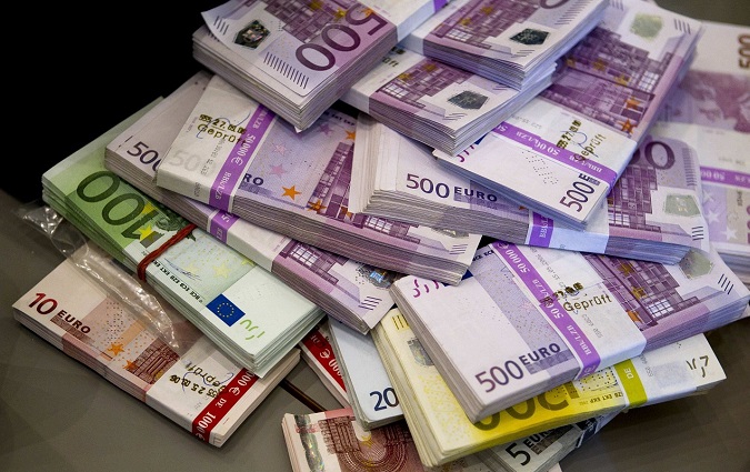 Un douanier, dtenant 500.000 euros, plac en garde  vue