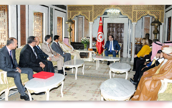 Youssef Chahed s'entretient avec le président de l'Organisation arabe du Tourisme