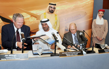 Emirates renforce sa flotte et signe une
Commande record pour 50 nouveaux Boeing 777-300 ER
