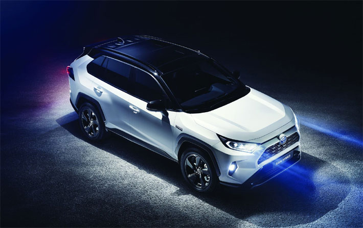 Toyota lve le voile sur la 5me gnration du RAV4