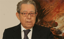 Tunisie - Mansour Moalla parraine la fusion de 13 partis