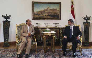 Lapsus de Moncef Marzouki : la Tunisie se trouve à l'Est du monde arabe ! (vidéo)
