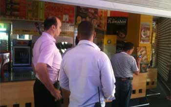 Tunisie - Les policiers réquisitionnés pour fermer les restaurants à Carrefour