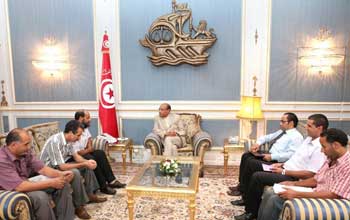 Marzouki reçoit les représentants de la société civile de Sidi Bouzid pour avoir leur version des faits (vidéo)