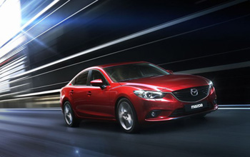 Mazda6 parade au salon de Moscou