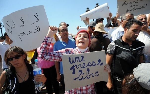 Tunisie - Les mÃ©dias dans la tourmente : Entre rÃ©forme nÃ©cessaire et menaces liberticides