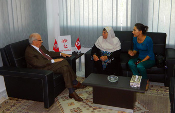 Tunisie - La mère et la sœur de Bouazizi se plaignent des autorités auprès de Caïed Essebsi