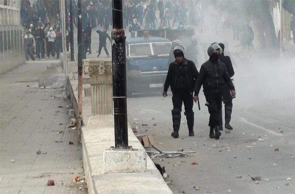 Tunisie â€“ Violences au Kef suite Ã  la grÃ¨ve gÃ©nÃ©rale (vidÃ©o)