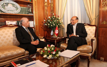Ayari à Marzouki : «La Tunisie est capable de surmonter la crise à condition de garantir sa stabilité» (vidéo)
