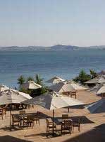Tunisie - Un homme armé dans un café aux Berges du Lac