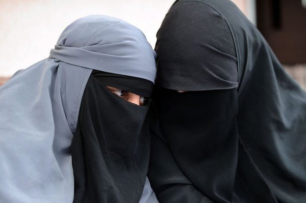  L'interdiction du port du Niqab une décision politique qui dépasse Ben Jeddou (audio)