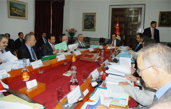 Tunisie – La situation sécuritaire du pays et la baisse des prix au centre d'un Conseil des ministres