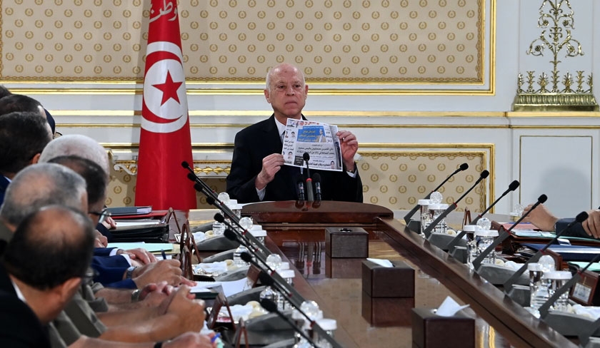 Il dit non au FMI, il fait un pied de nez à l’UE, Kaïs Saïed veut compter sur lui-même, mais sans dire comment
