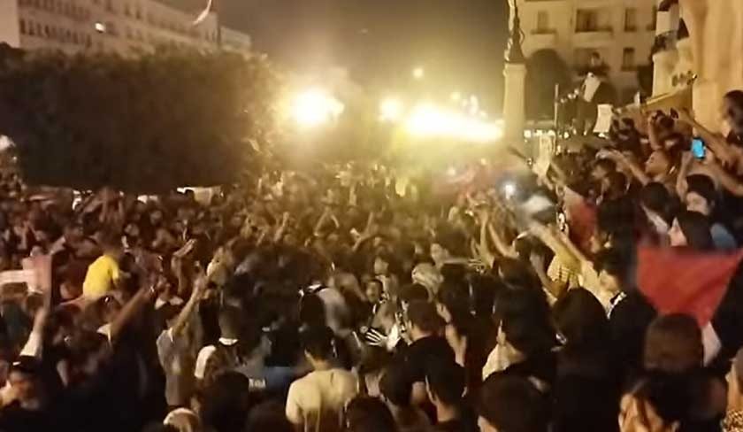 Soutien à Gaza : nouvelle manifestation massive à l’avenue Habib Bourguiba