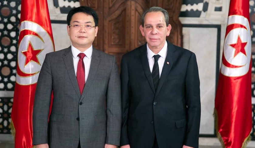  Le chef du gouvernement sentretient avec le prsident de Huawei Northern Africa region 
