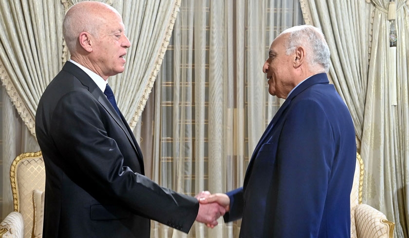 Kaïs Saïed reçoit l’émissaire d’Abdelmajid Tebboune