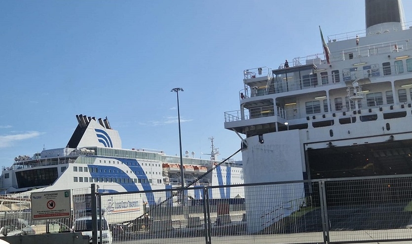 Cinq Tunisiens retenus sur un bateau de la GNV ont t librs