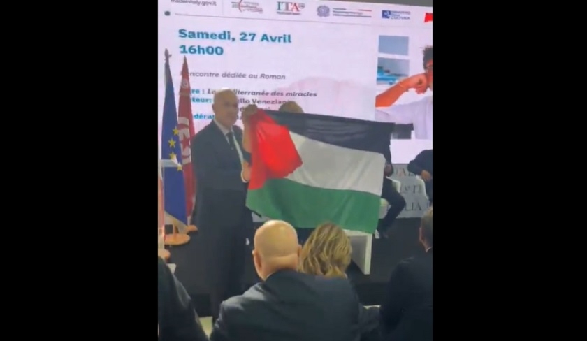Salon du livre : lambassadeur italien  dgag  par des militants de lAction pour la Palestine