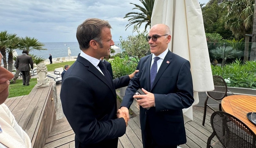 Emmanuel Macron : la France continuera  consolider ses relations avec la Tunisie