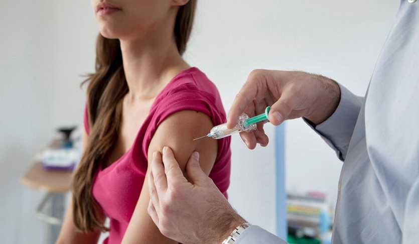 La vaccination contre le HPV responsable du cancer du col de l’utérus incluse dans le calendrier scolaire