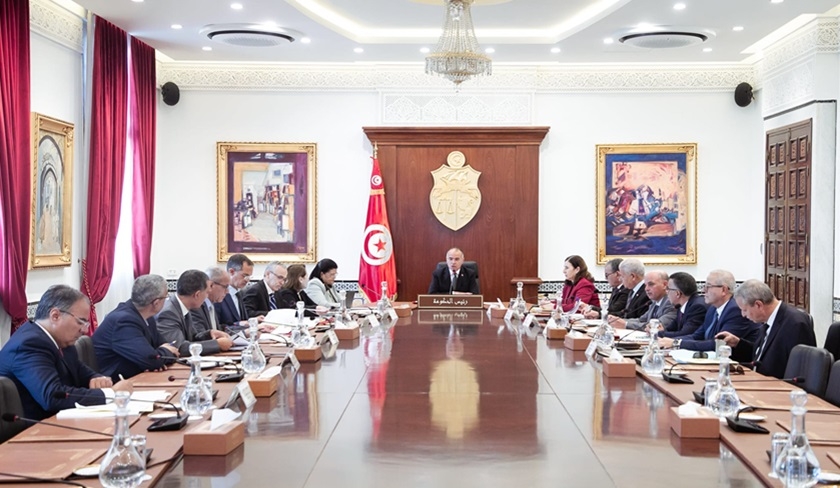 Le gouvernement examine le projet de phosphate d’Oum Lakhcheb