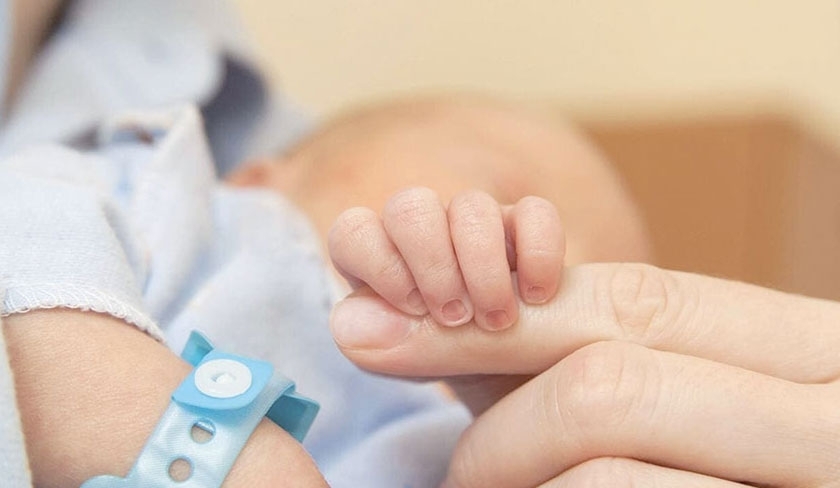 Une femme vend son bébé à Kasserine : le juge d’instruction émet trois mandats de dépôt