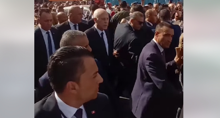 Kaïs Saïed s’offre un bain de foule à Bizerte