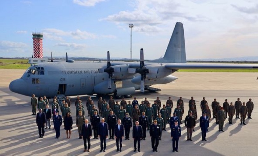 Les US livrent un avion Hercules C-130H2 à l'armée de l'air tunisienne