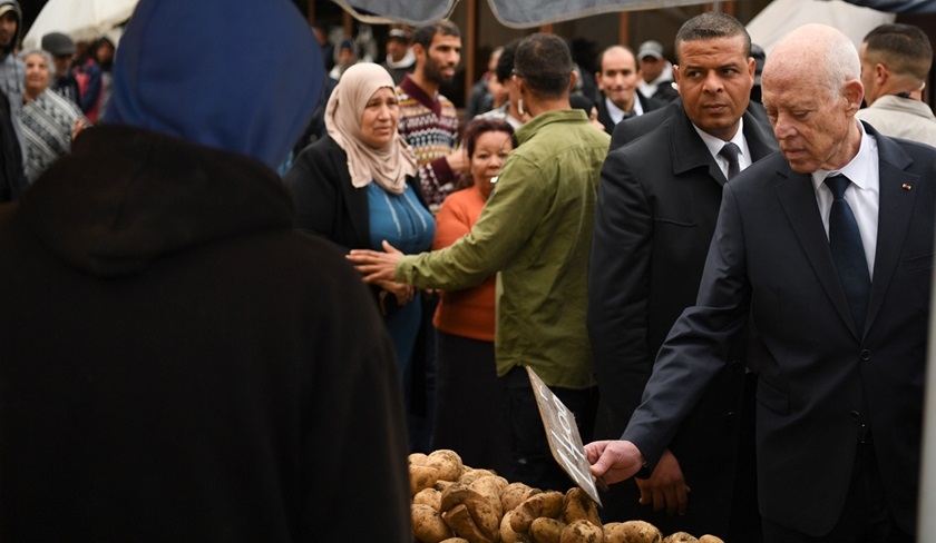 En vidéo - La visite de Kaïs Saïed dans plusieurs quartiers de la capitale

