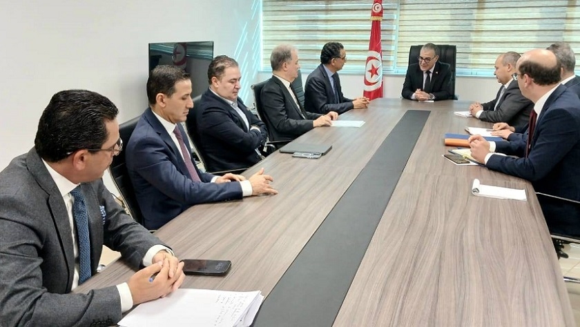 Le ministre de l'Économie rencontre les présidents des chambres mixtes