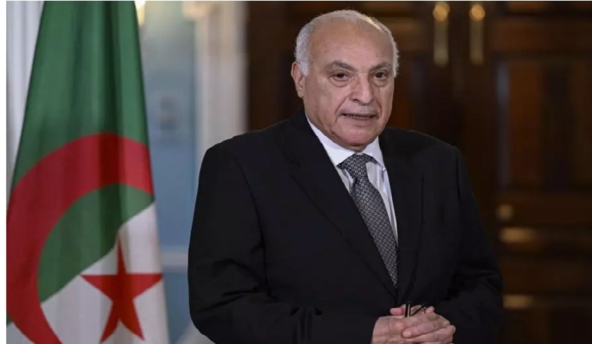 Ahmed Attaf en visite de travail  Tunis les 9 et 10 avril