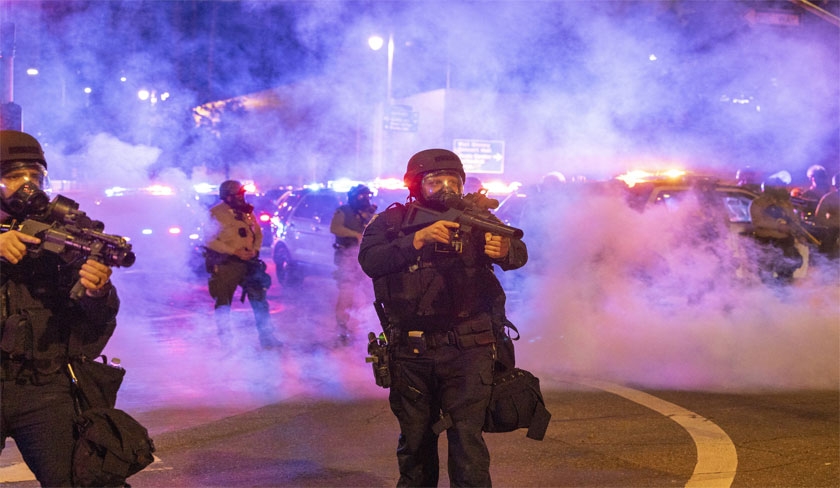 La garde nationale dploye  Los Angeles, Trump prt  envoyer des troupes partout o ncessaire