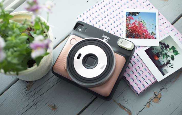 instax Square SQ6, le nouvel appareil photo instantan au format carr de Fujifilm
