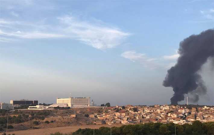 En photos  Impressionnant incendie  cit Khadra