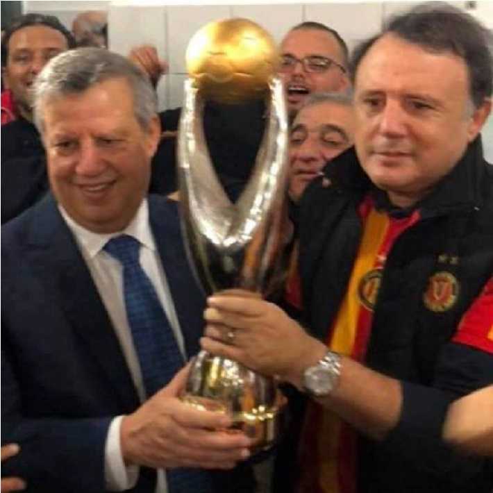 En photos  Hamdi Meddeb et Slim Chiboub se partagent le trophe de la CAF 