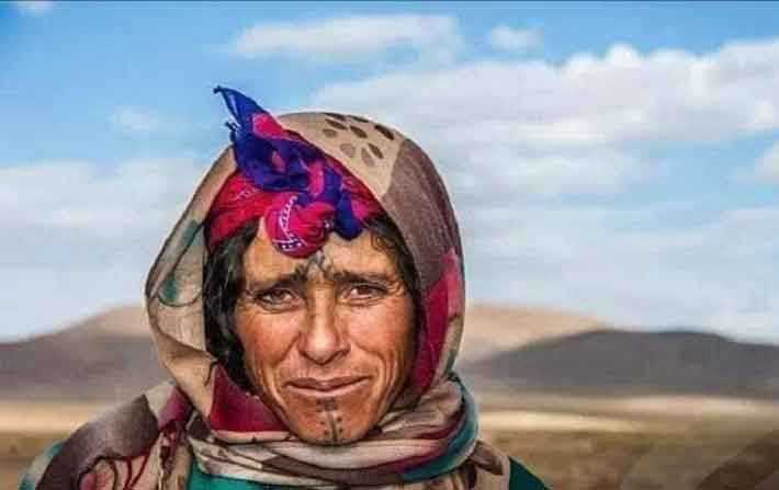 Le foulard emblème des travailleuses agricoles