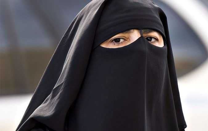 Le niqab officiellement interdit dans les btiments publics
