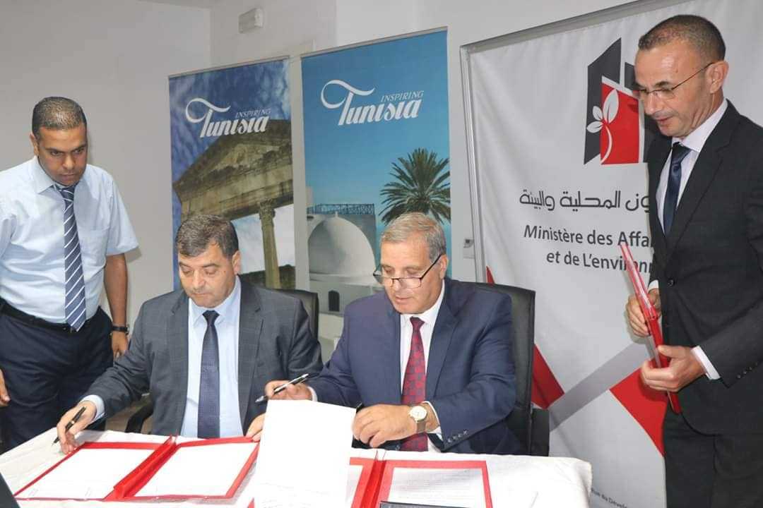 Tourisme et environnement : signature d'un accord entre René Trabelsi et Mokhtar Hammami