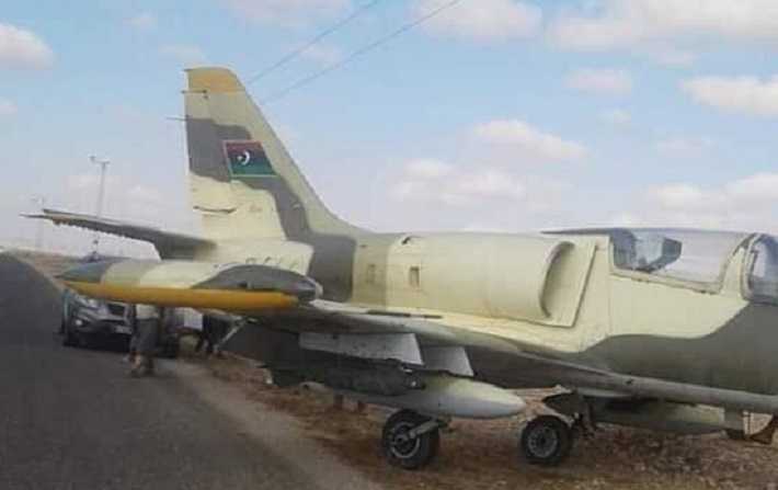 Un avion militaire libyen atterrit en urgence  Mdenine