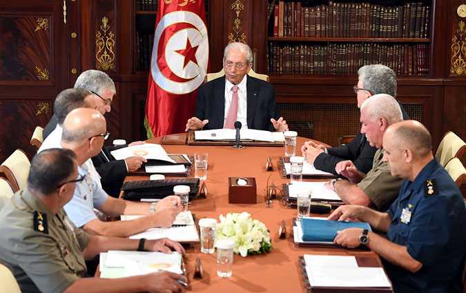Mohamed Ennaceur prside la runion du Conseil suprieur des armes