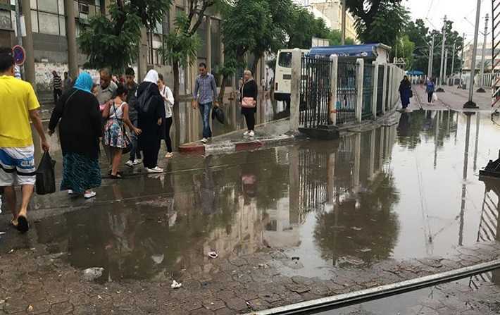 Pluies torrentielles : suspension du trafic du métro