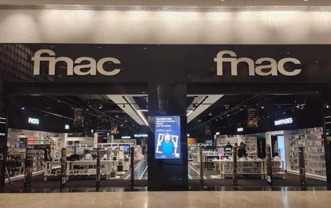 La Fnac prsente ses excuses  une cliente interdite dallaiter