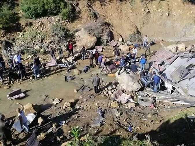 Morts et blesss dans l'accident dun bus touristique prs de An Drahem