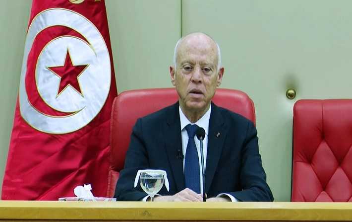 Kaïs Saïed au siège de la direction générale de la Garde nationale à l'Aouina